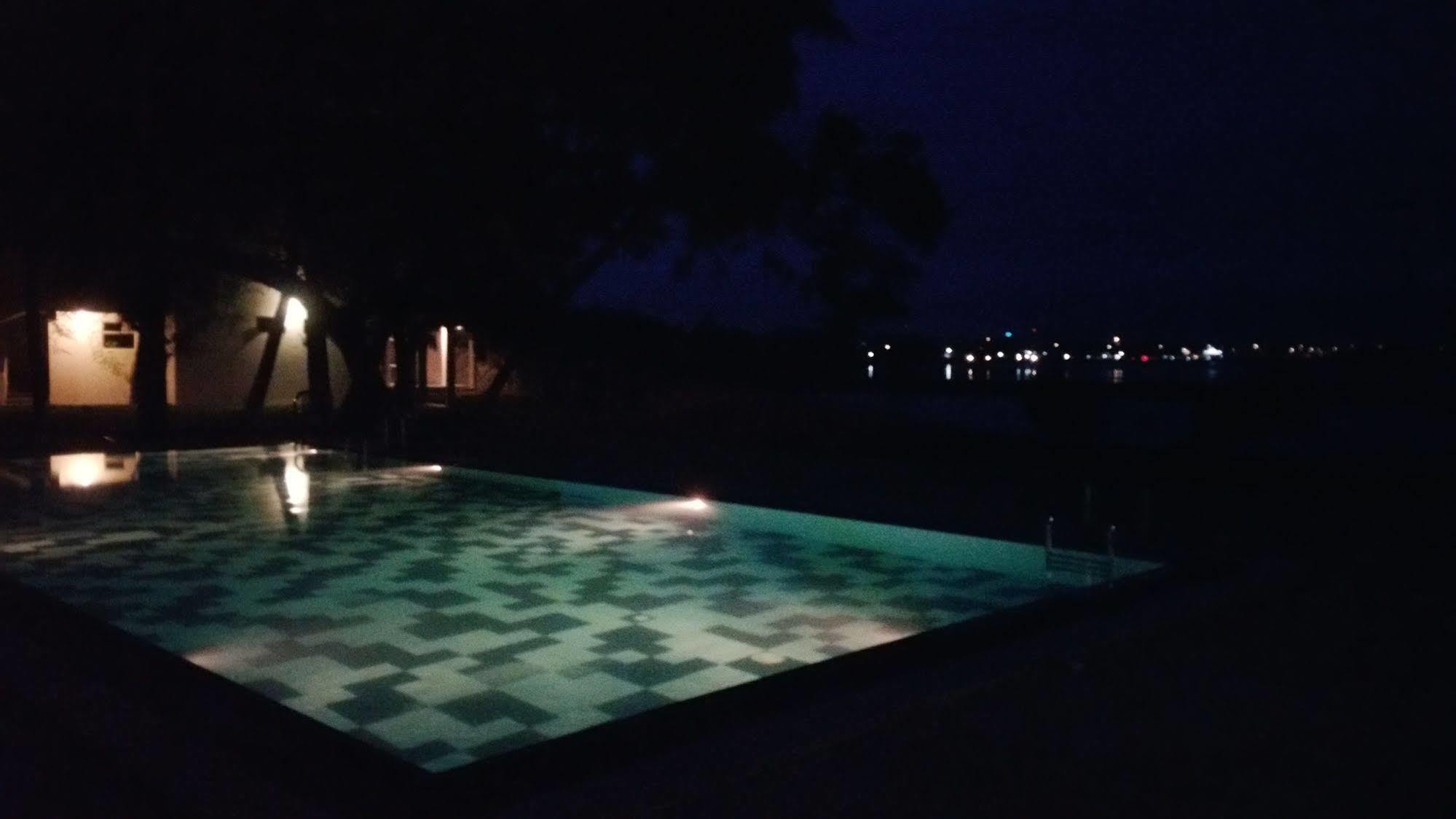Jade Green Hotel Hambantota Exterior foto